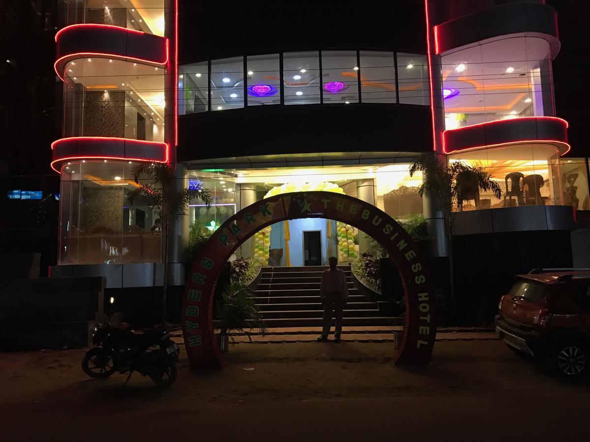 Hyders Park The Business Hotel Thanjavur Dış mekan fotoğraf