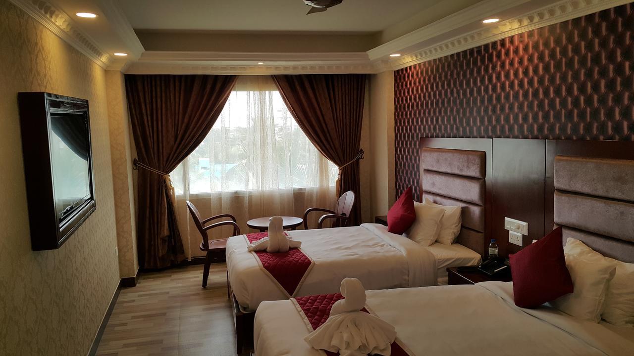 Hyders Park The Business Hotel Thanjavur Dış mekan fotoğraf