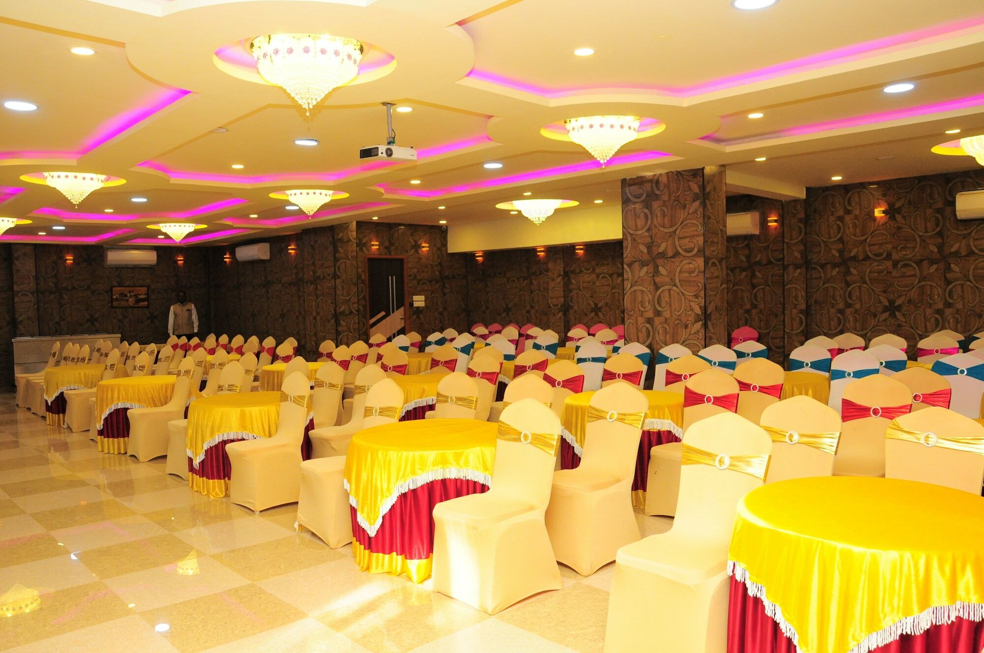 Hyders Park The Business Hotel Thanjavur Dış mekan fotoğraf